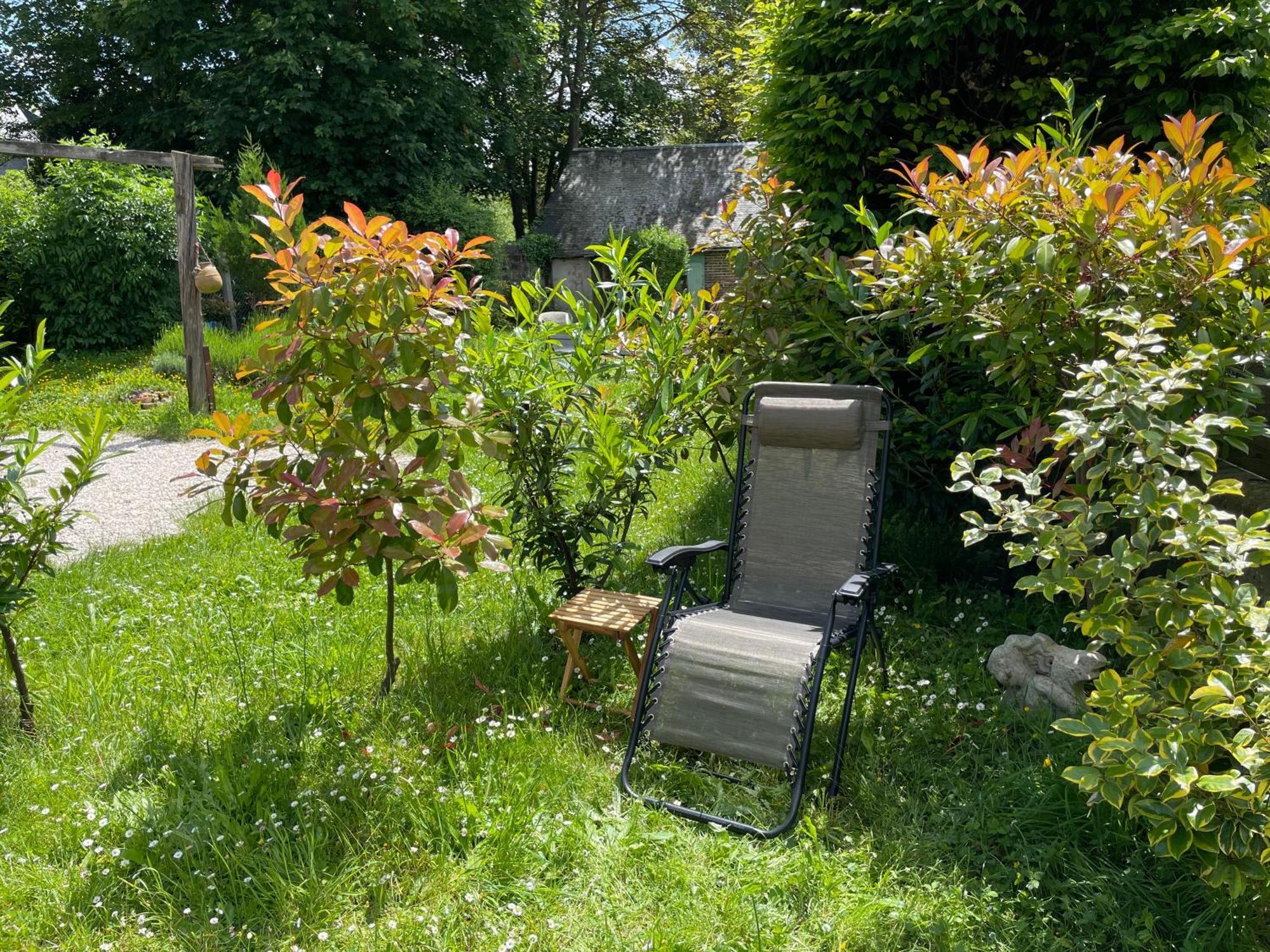 Le Douet Fleury - Gite De Jardin Hotel Livarot-Pays-d'Auge Exterior photo